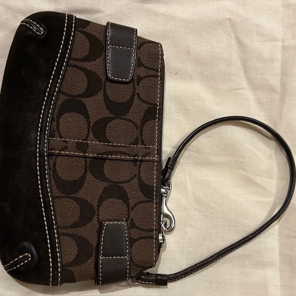 Coach Signature Small Brown Suede Zip Top Wristlet - Picture 1 of 7